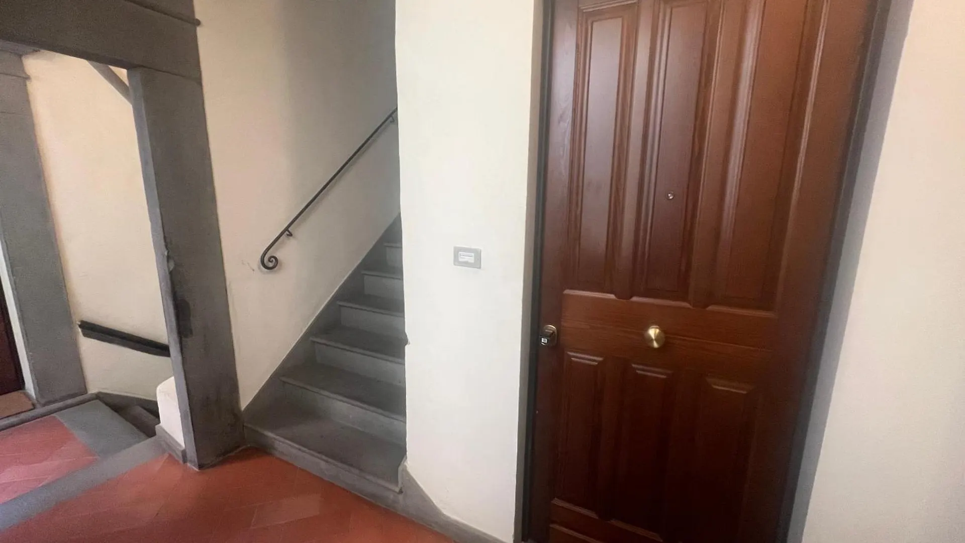 Al 106 Apartment Free Wi-Fi 5 Min Dalla Stazione Prato